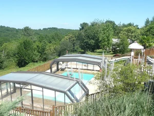 Camping Les Charmes — Camping vanlife à Amboise, Centre-Val de Loire