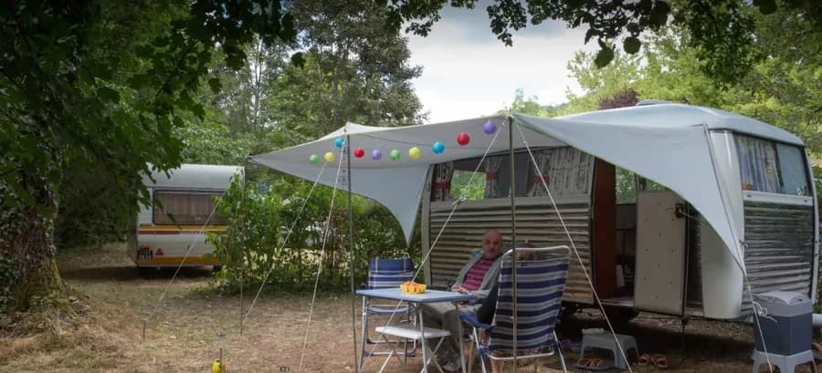 Camping de Collonges-la-Rouge — Camping vanlife à Collonges-la-Rouge, Nouvelle-Aquitaine
