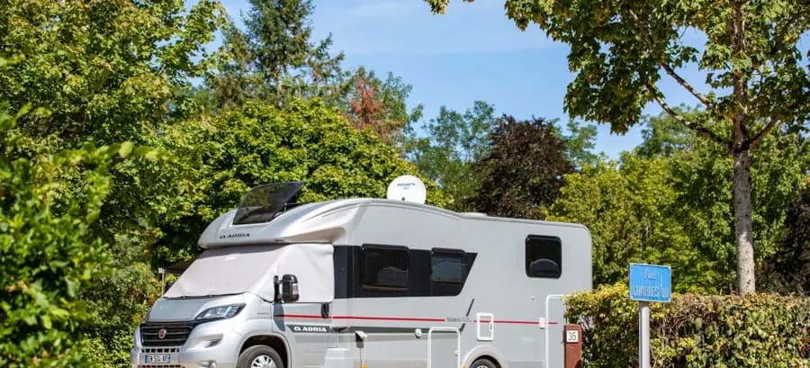 Camping de Bourges — Camping vanlife à Bourges, Centre-Val de Loire