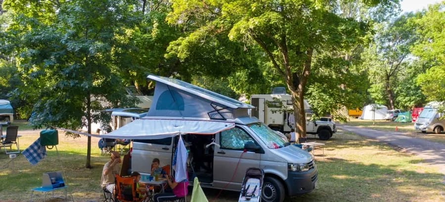 Camping du Puy-en-Velay — Camping vanlife à Le Puy-en-Velay, Auvergne-Rhône-Alpes