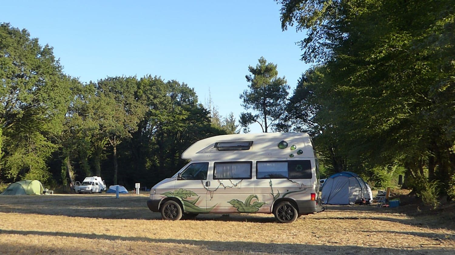 Camping Le Val aux Fées — photo 1